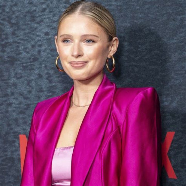 Alexandra Beaton (tvactress) Wiki,Age,Birthday,Biography,Height,Net Worth ..