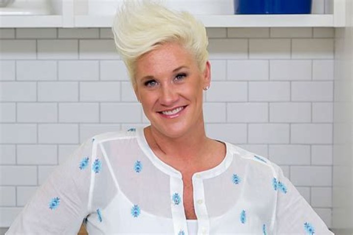 Anne Burrell - Bio, Age, Wiki, Facts and Family