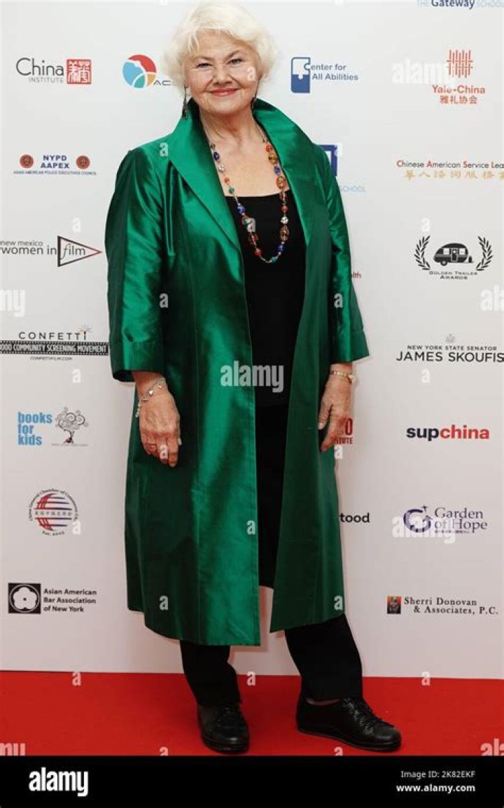 Annette Badland (tvactress) Wiki,Age,Birthday,Biography,Height,Net Worth ..