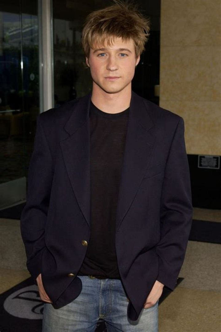 Benjamin McKenzie (tvactor) Wiki,Age,Birthday,Biography,Height,Net Worth ..