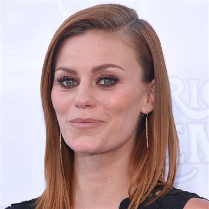 Cassidy Freeman - Bio, Age, Wiki, Facts and Family