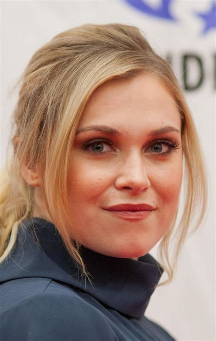Eliza Taylor - Bio, Age, Wiki, Facts and Family