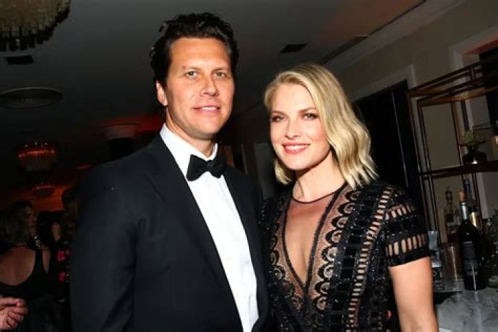 Hayes MacArthur - Bio, Age, height, Wiki, Facts and Family