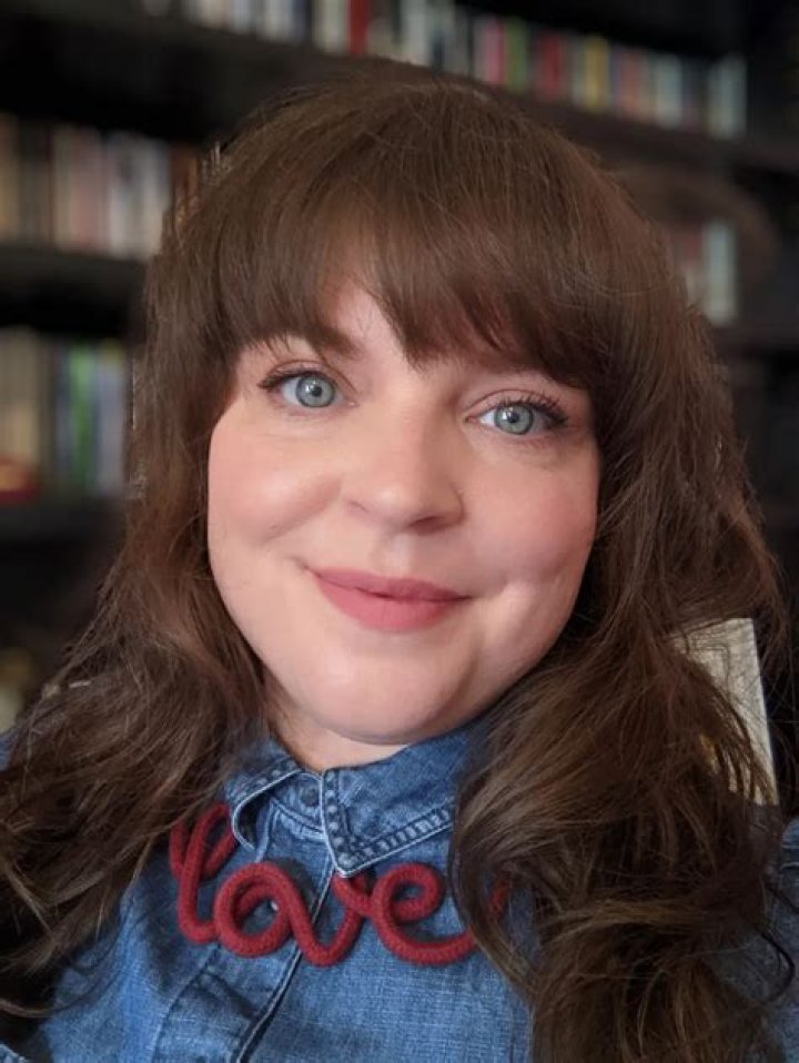 Kate Davies - Bio, Age, Wiki, Facts and Family