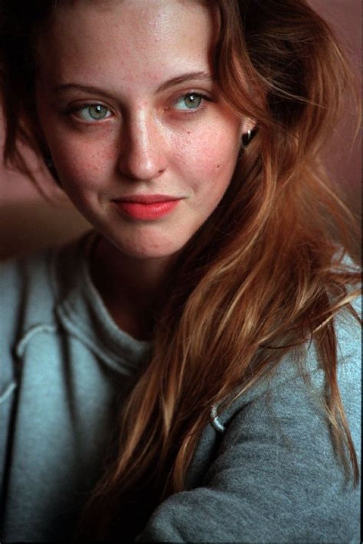 Katharine Isabelle - Bio, Age, Wiki, Facts and Family