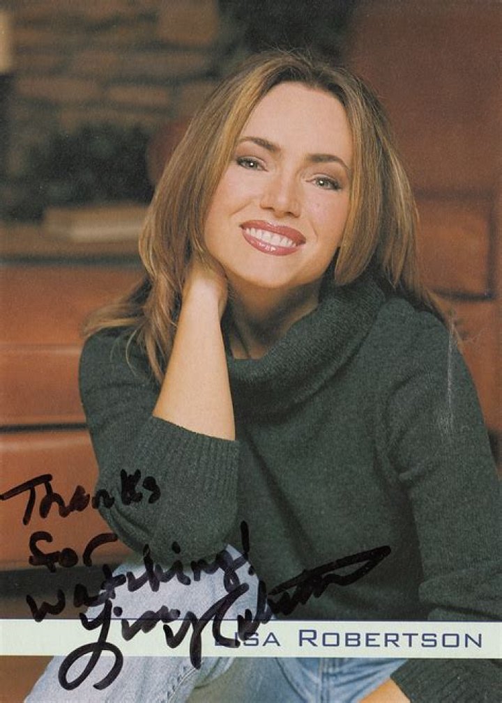 Lisa Robertson - Bio, Age, Wiki, Facts and Family