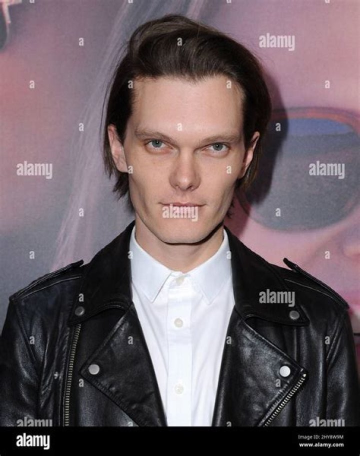 Luke Baines - Bio, Age, weight, height, Wiki, Facts and Family