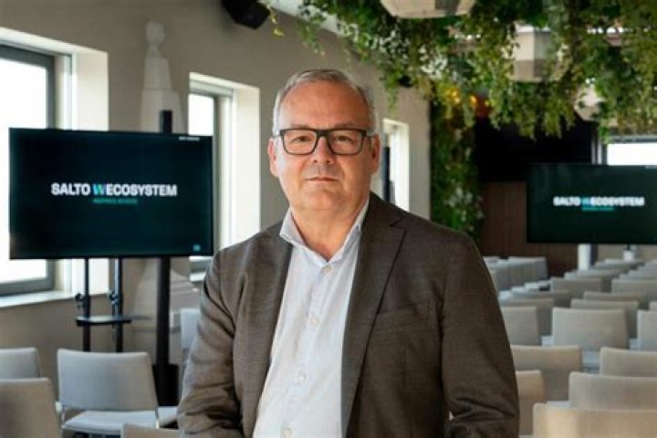 Marc Gomez - Bio, Age, height, weight, Wiki, Facts and Family