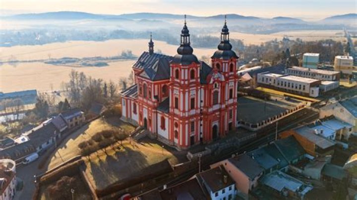 Max Elliott Slade - Bio, Age, siblings, height, Wiki, Facts and Family