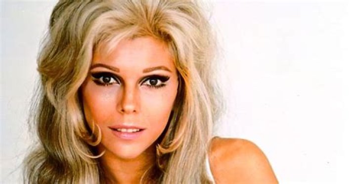 Nancy Sinatra - Bio, Age, Wiki, Facts and Family