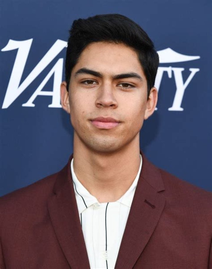 Niko Guardado - Bio, Age, weight, height, Wiki, Facts and Family