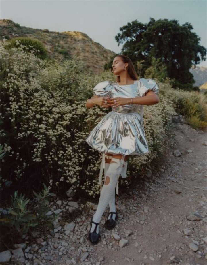 Snoh Aalegra - Bio, Age, Wiki, Facts and Family