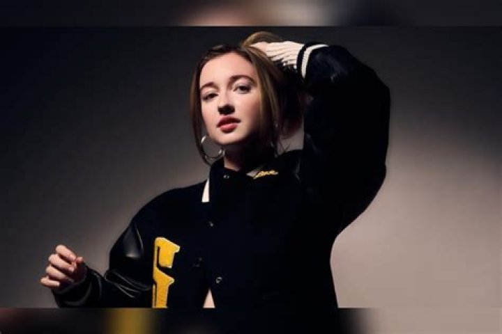 Stacey Ryan (webvideostar) - Wikipedia, Age, Net Worth, Biography , Spotify, TikTok, Facebook, Facts and Family