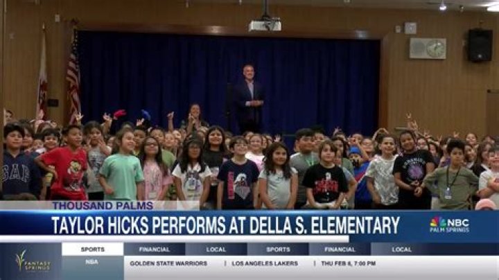 Taylor Hicks - Bio, Age, net worth, height, Wiki, Facts and Family