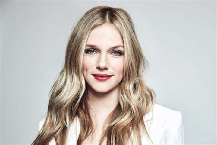 Tracy Spiridakos - Bio, Age, Wiki, Facts and Family