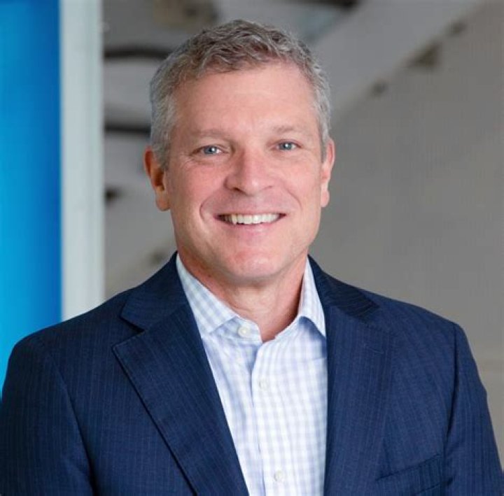 Warren Christie - Bio, Age, net worth, height, Wiki, Facts and Family